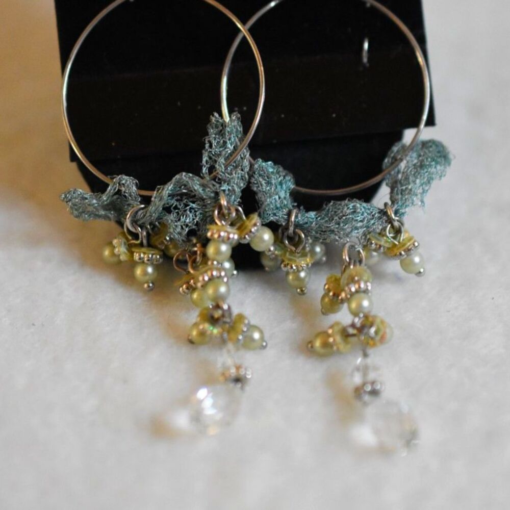 New Victorian Faux Pearl/Blue Lace Dangle Drop Silver Tone Circle Hook Earrings